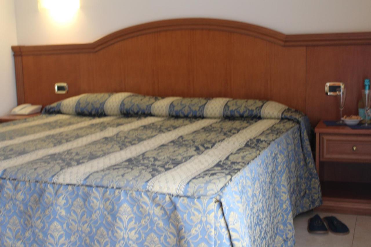 Hotel Concorde Sant'Egidio alla Vibrata Zewnętrze zdjęcie