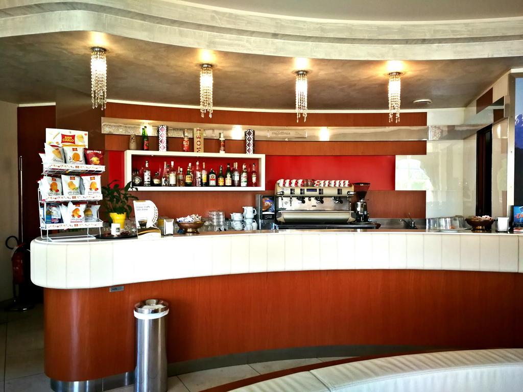 Hotel Concorde Sant'Egidio alla Vibrata Zewnętrze zdjęcie