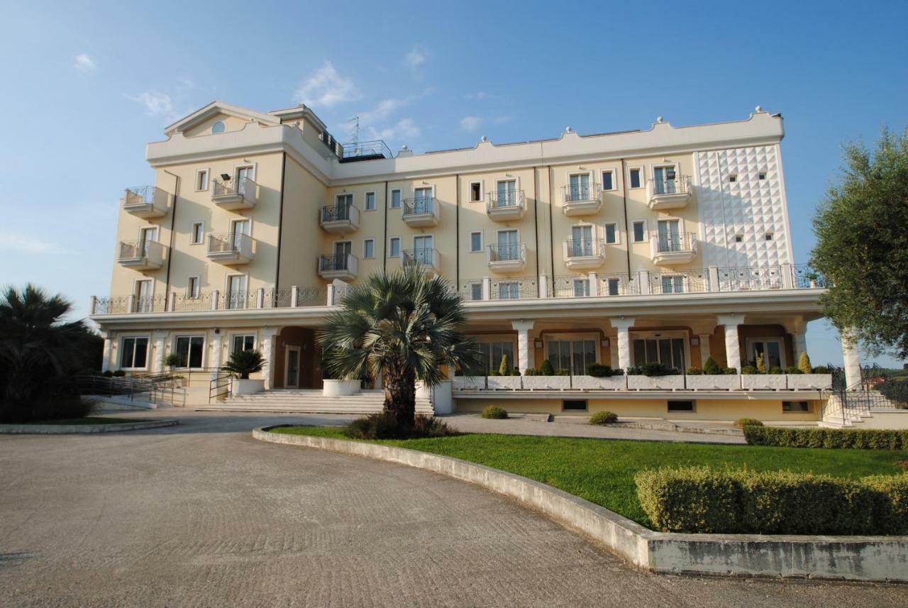 Hotel Concorde Sant'Egidio alla Vibrata Zewnętrze zdjęcie